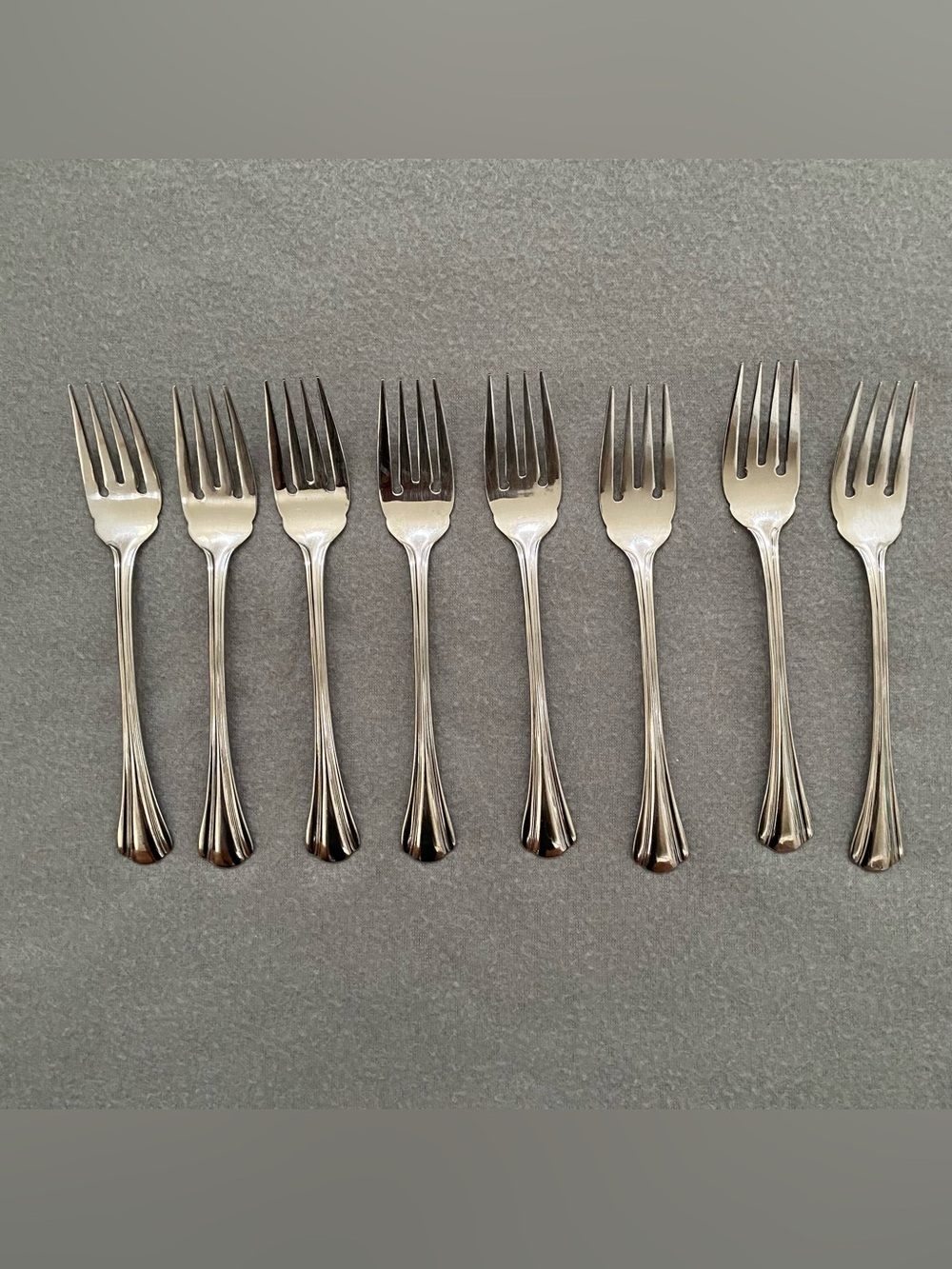 Pfaltzgraff 18/8 Stainless Margate Pattern Set 8 Salad Forks